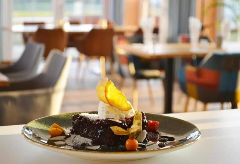 Hotelli Chalets Franciska Major, Pro Village