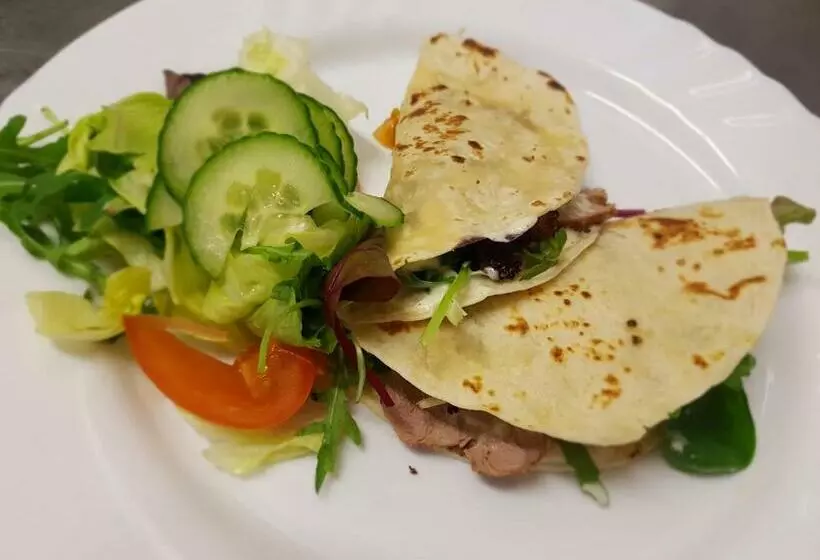 Hotelli Gtc 3 Superior