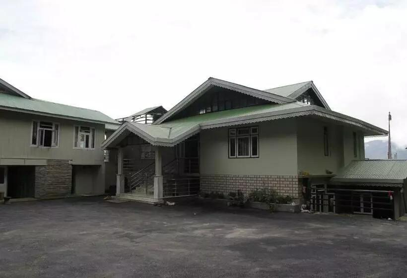 ホテル Vamoose Gomethang Homestay