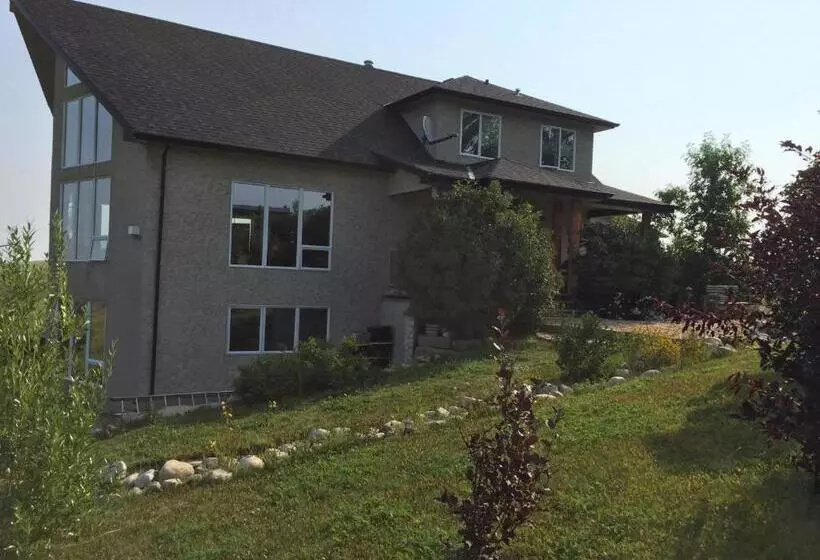 Misty Ridge Retreat B&b