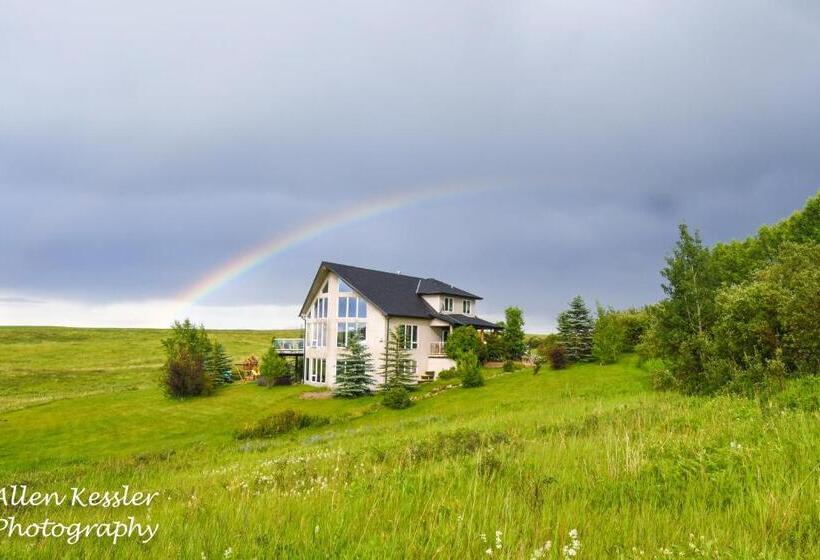 Misty Ridge Retreat B&b