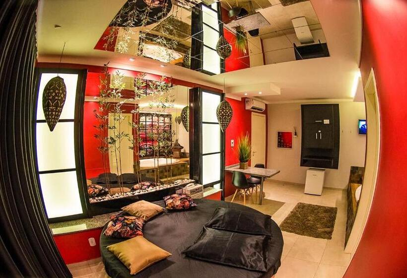 Motel Paradiso   Tapera