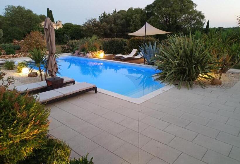 פנסיון Le Mas De L Escale