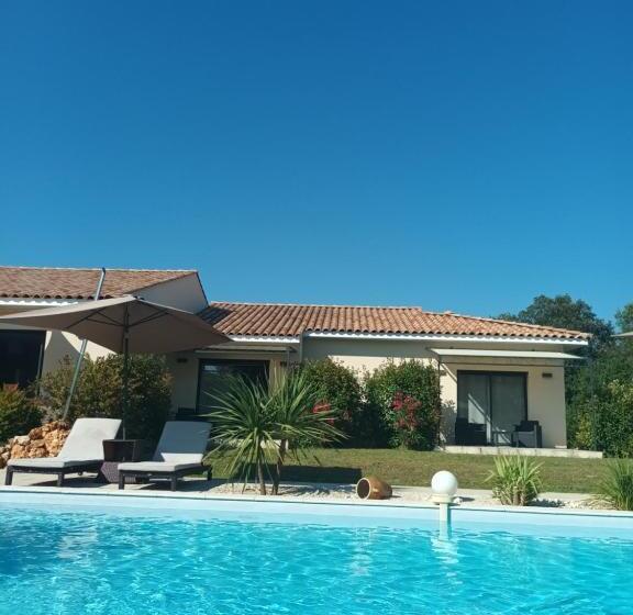 פנסיון Le Mas De L Escale