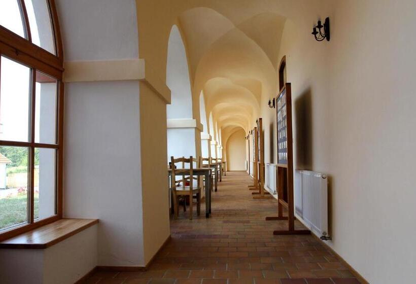 Panzió Zámek Libouň