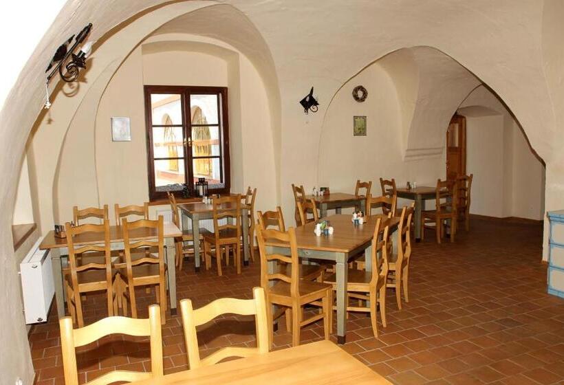 Panzió Zámek Libouň