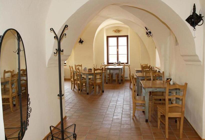 Panzió Zámek Libouň