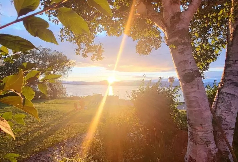 Auberge Pourvoirie Isle Aux Grues