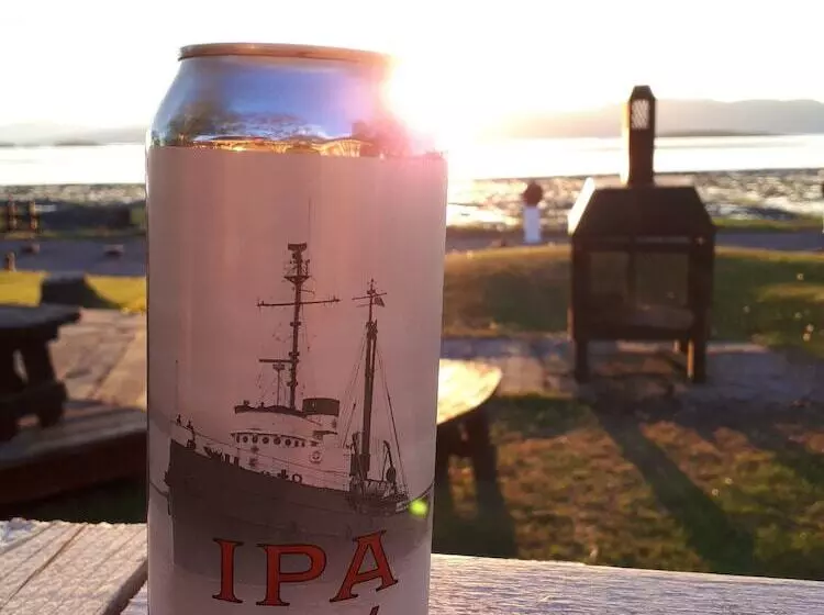 Auberge Pourvoirie Isle Aux Grues