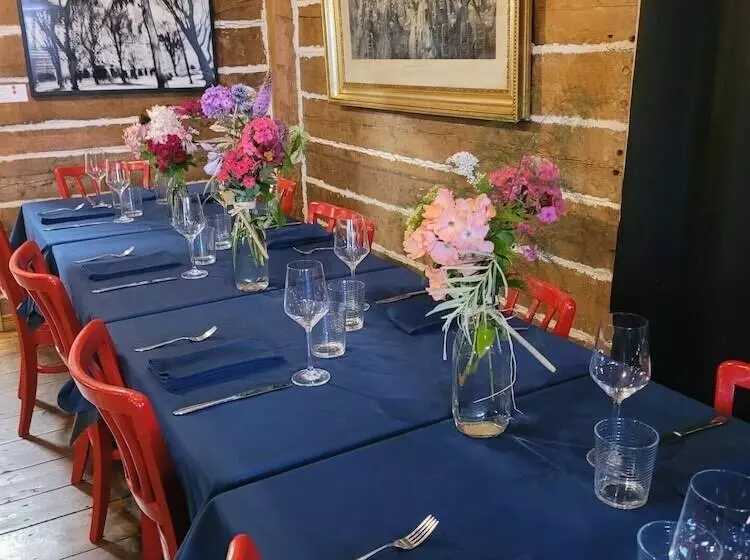 Auberge Pourvoirie Isle Aux Grues