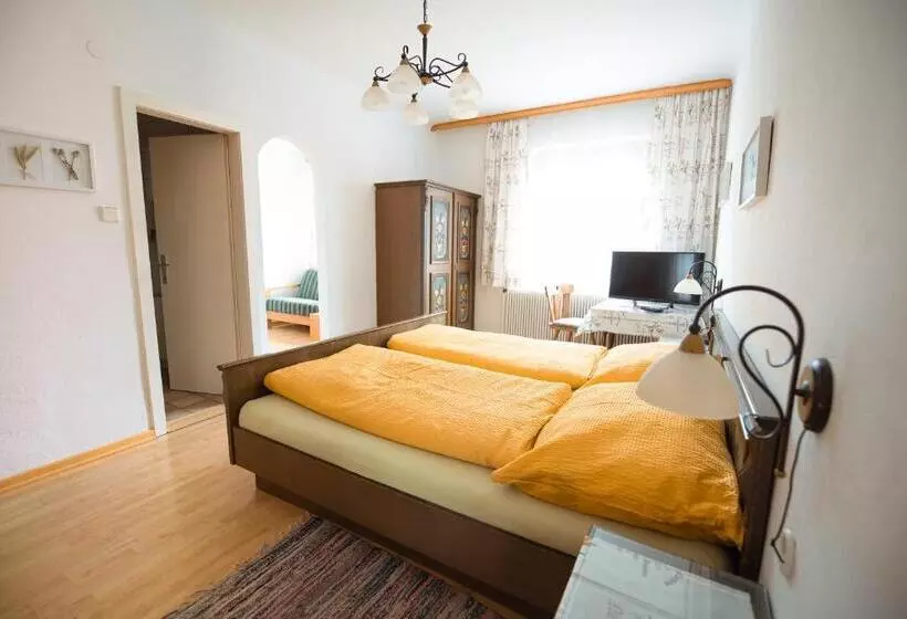 Retkeilymaja Gasthof Speneder