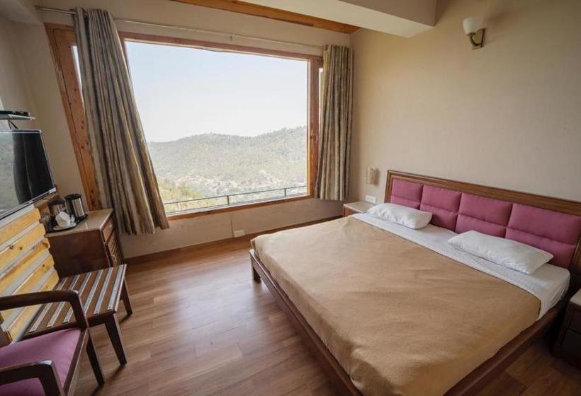 הוסטל Pine Drive Resort