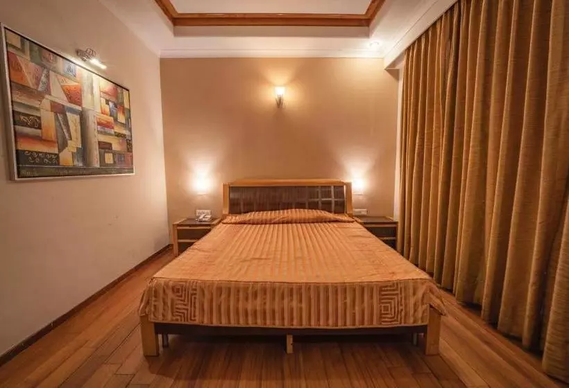 هاستل Pine Drive Resort