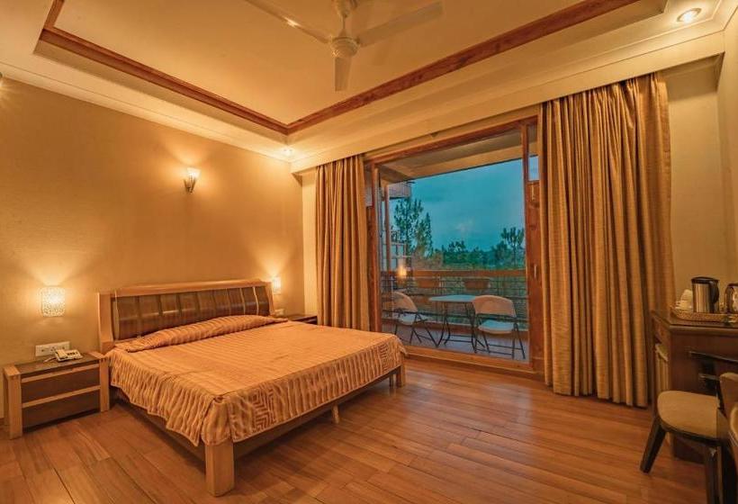 הוסטל Pine Drive Resort