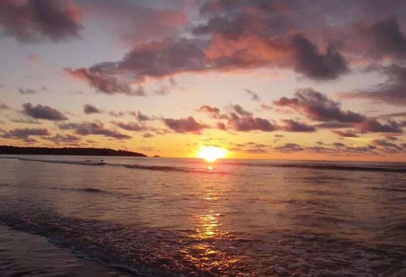 ホテル Cabañas Refugio Salomon