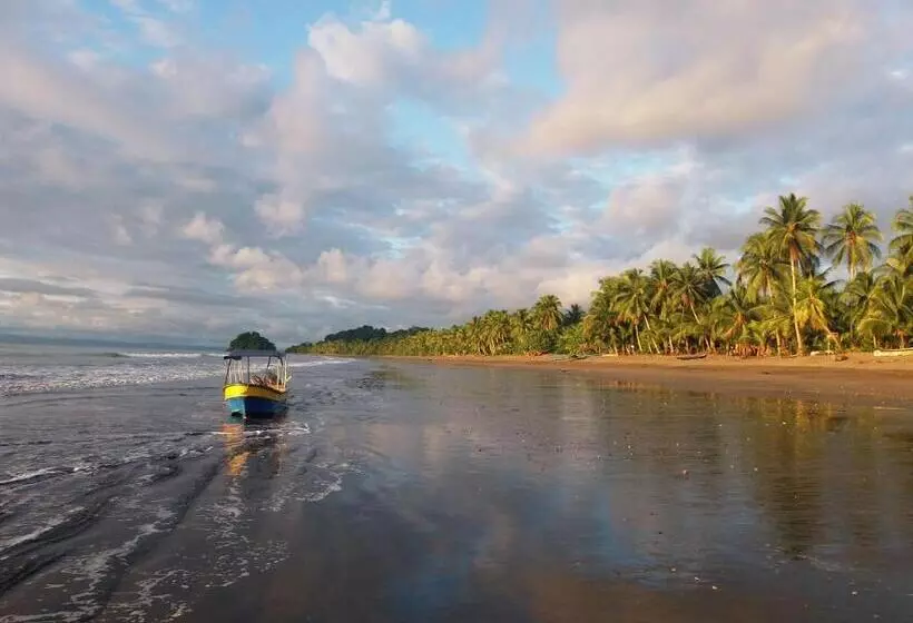 ホテル Cabañas Refugio Salomon