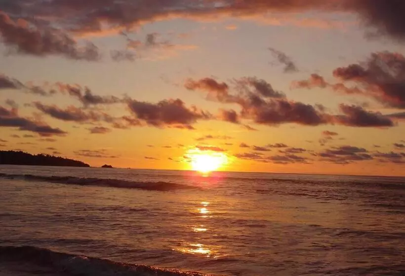 ホテル Cabañas Refugio Salomon