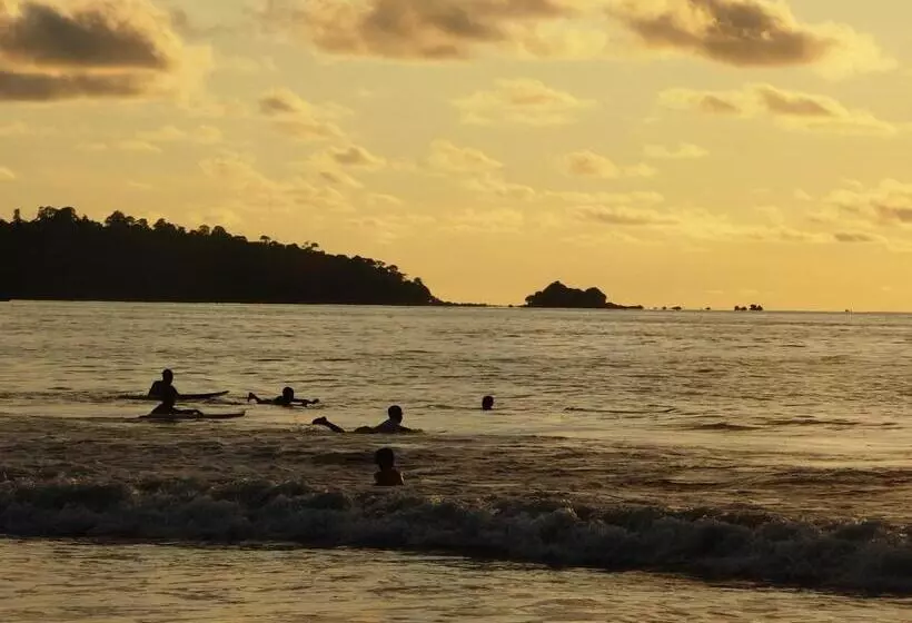 ホテル Cabañas Refugio Salomon