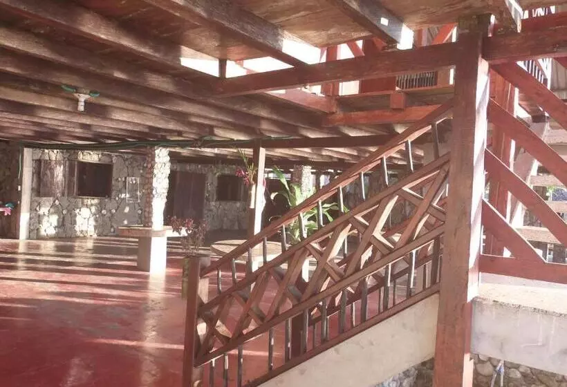 ホテル Cabañas Refugio Salomon