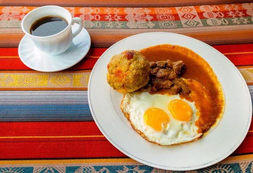 ホテル El Aliso   Pujilí