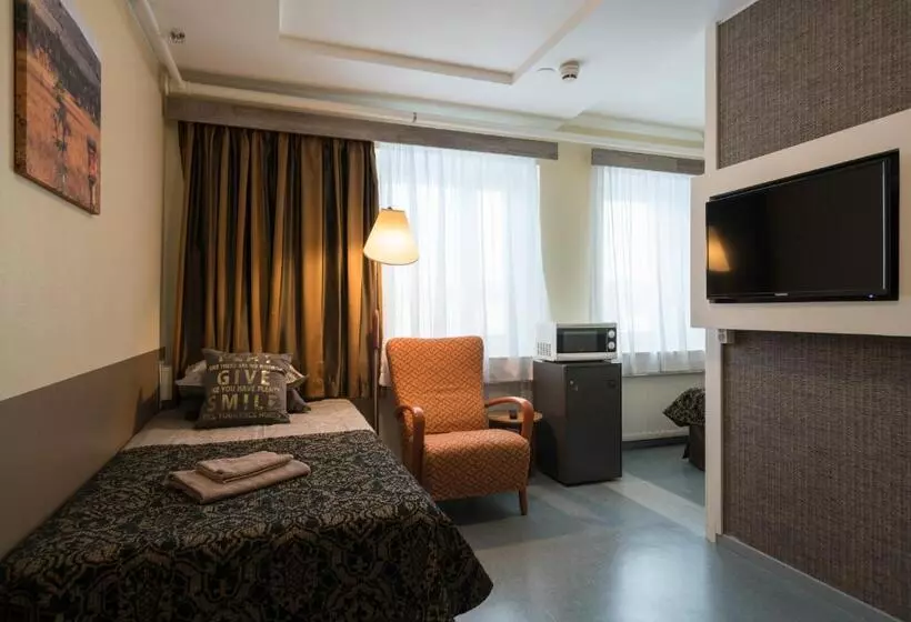 Hotelli Gasthaus Patruuna