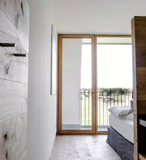 Hotelli Lenderstuben