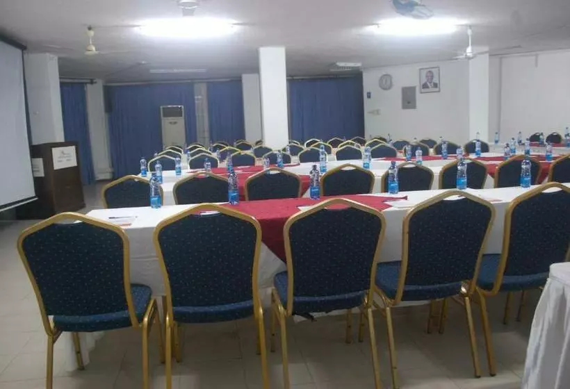 هتل North Coast Beach