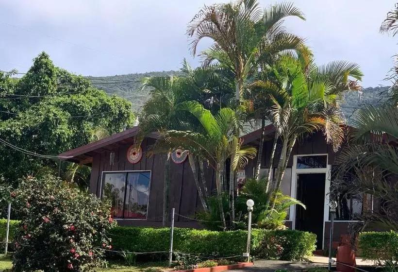 Hotelli Palenque Tarrazu