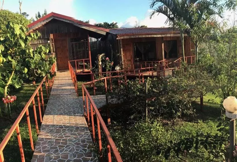 Hotelli Palenque Tarrazu