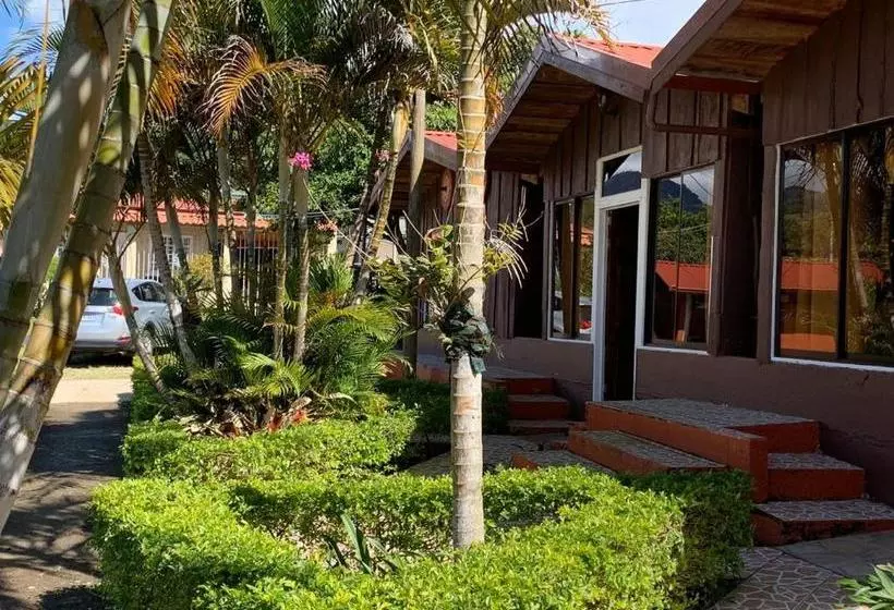 Hotelli Palenque Tarrazu