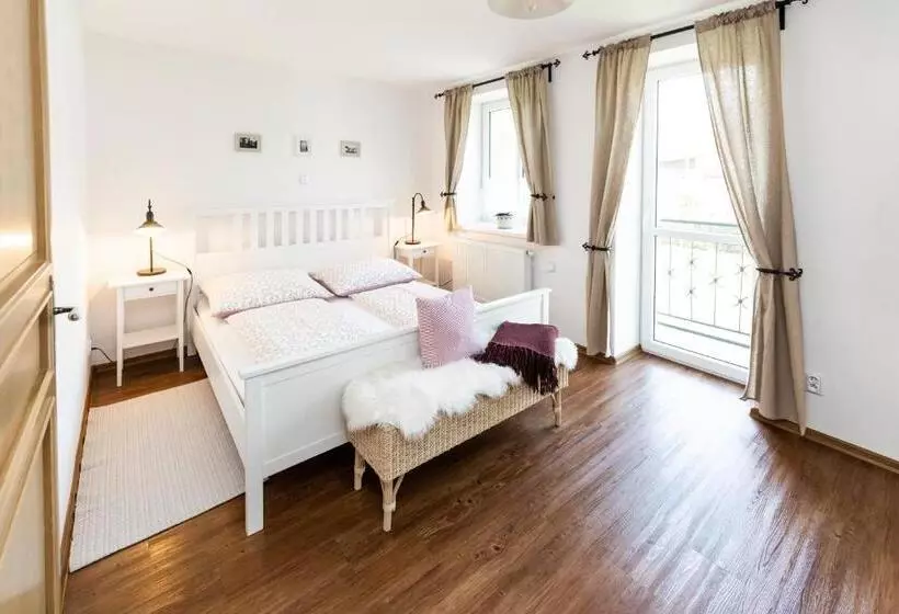 Majatalo Penzion Na Fojtství