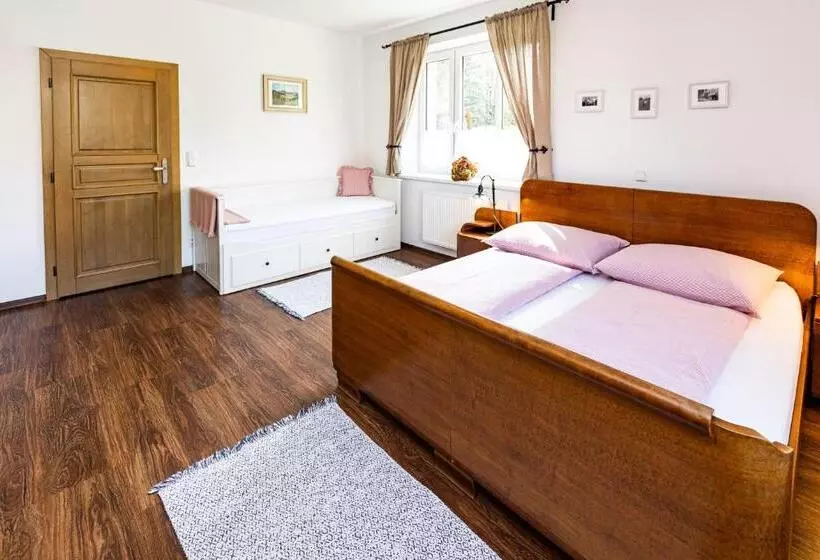 Majatalo Penzion Na Fojtství