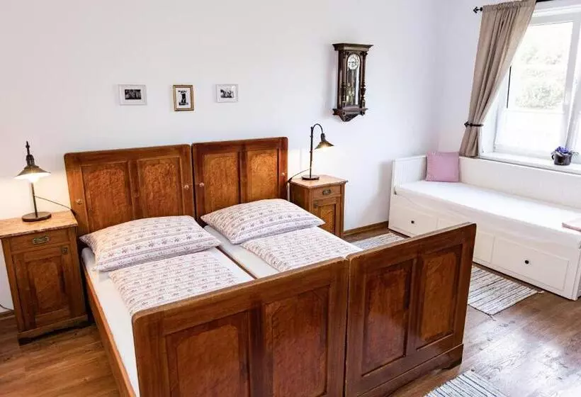 Majatalo Penzion Na Fojtství