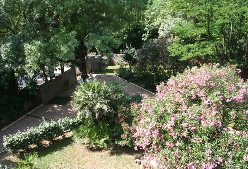 הוסטל Auberge De Pachoquin