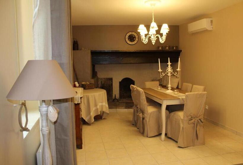 הוסטל Auberge De Pachoquin