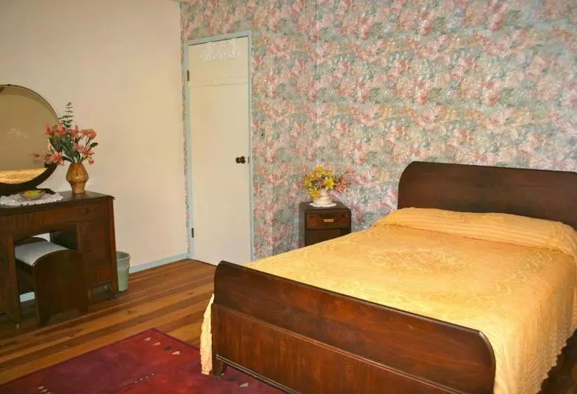 Dunphy's Bed And Breakfast