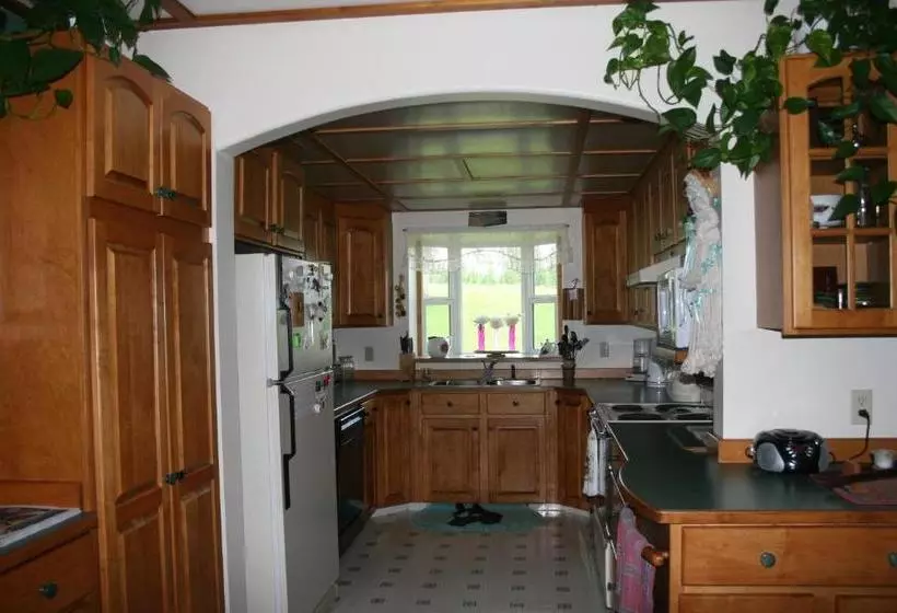 Dunphy's Bed And Breakfast