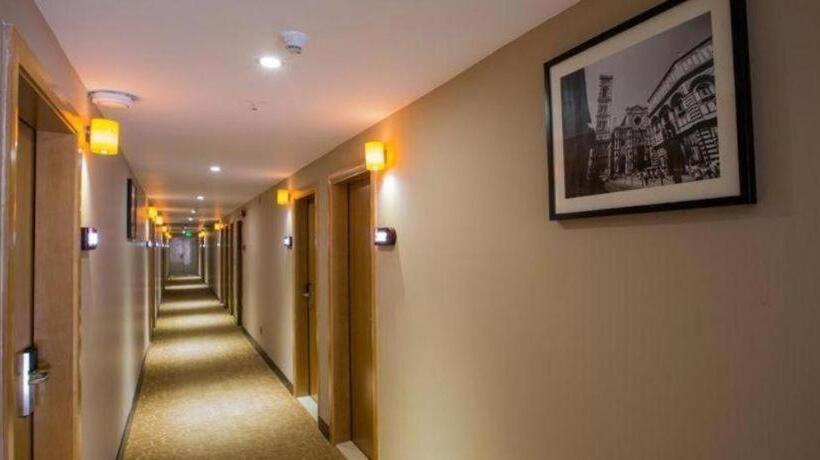 Iu Hotel Lvliang Xiaoyi Zhenxing Street Branch