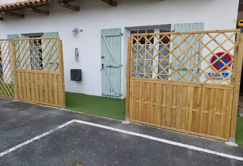 Le Mareuillais Hotel Restaurant