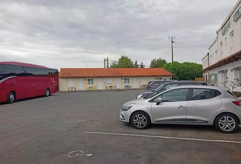 Le Mareuillais Hotel Restaurant