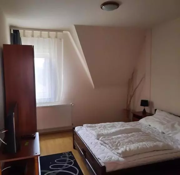 Megálló Wellness Panzió