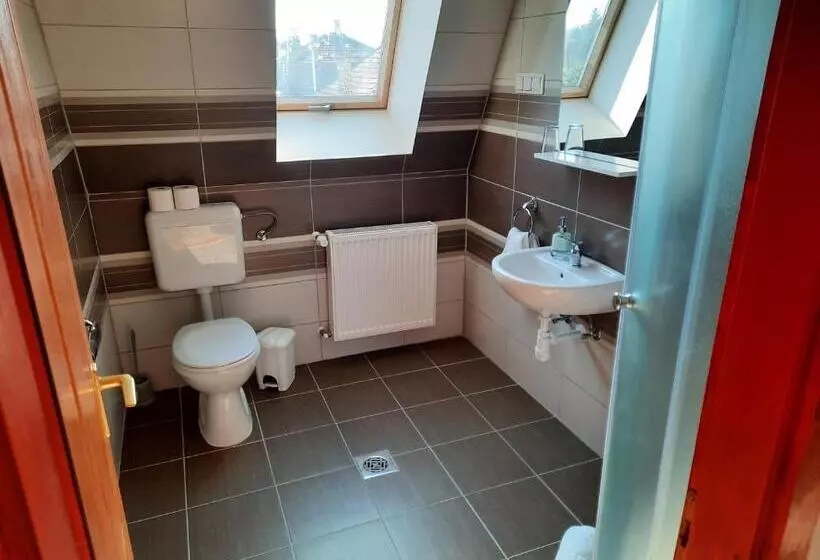 Megálló Wellness Panzió