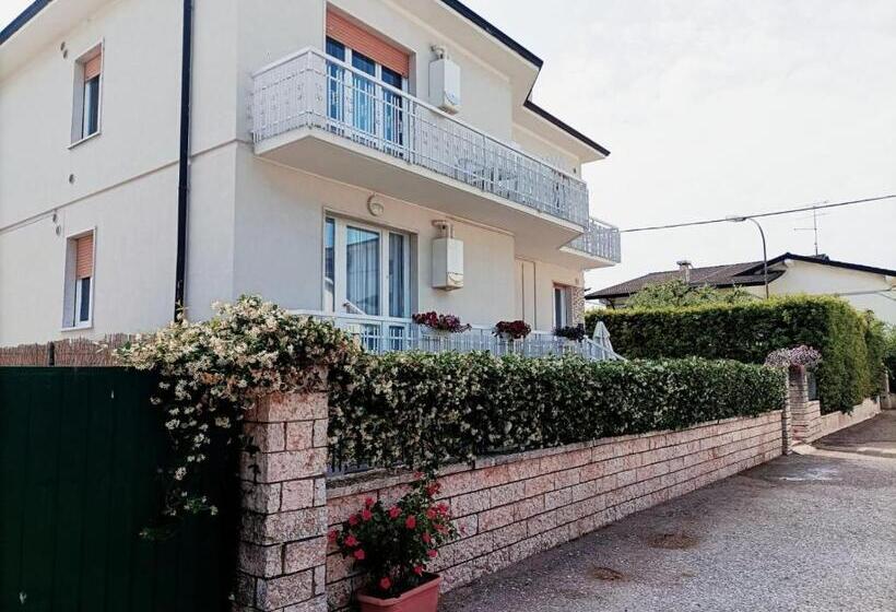 ペンション Affitta Camere Elena