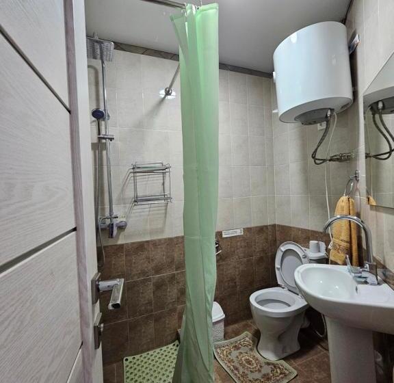 پانسیون Guest House Mira