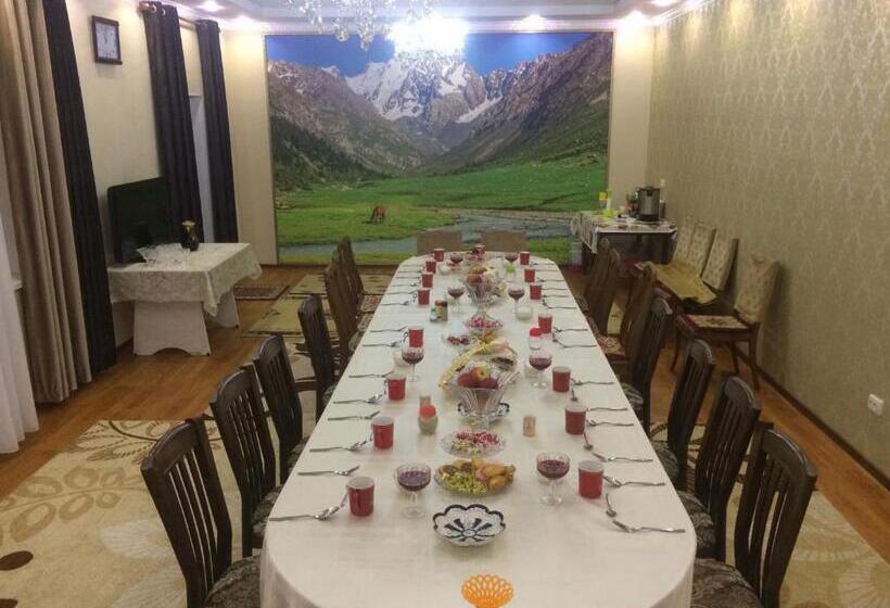 پانسیون Guest House Mira