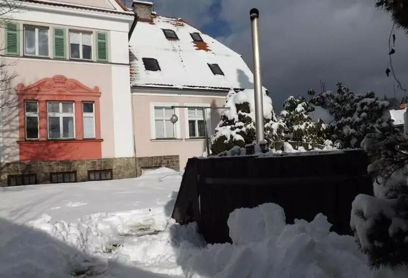 Majatalo Penzion Signum Laudis