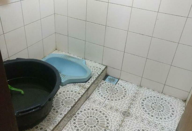 بنسيون Teratai Putih