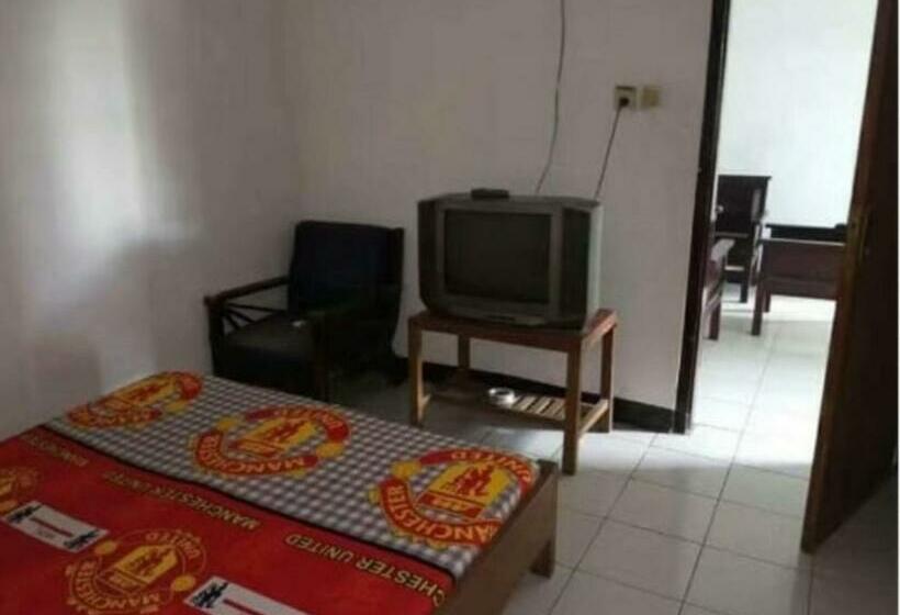 بنسيون Teratai Putih