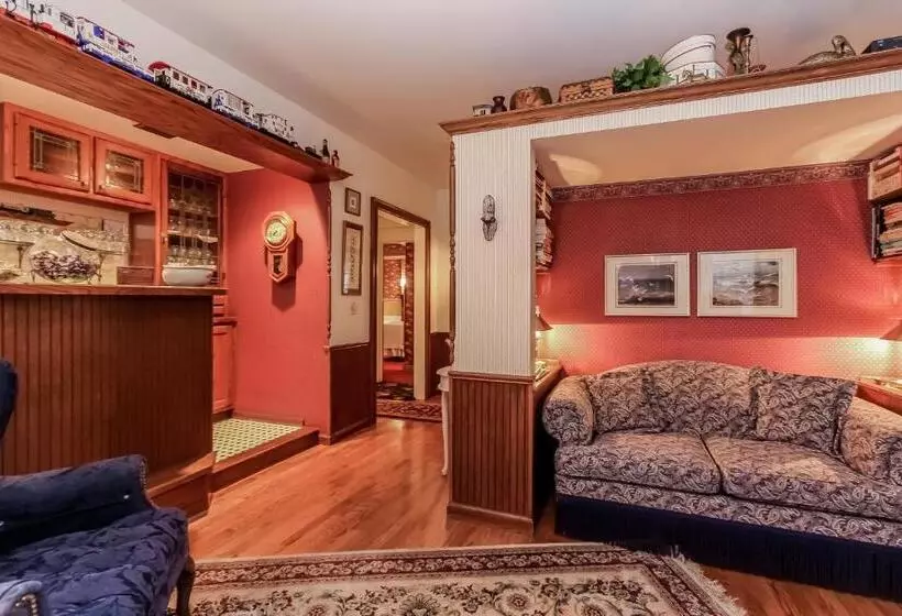 Yelton Manor Bed And Breakfast