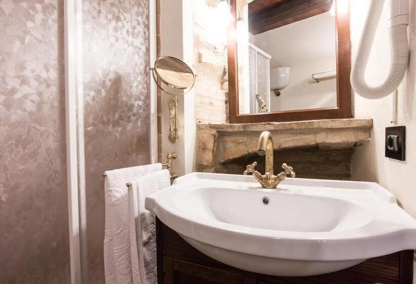 צימר Domus In Castro